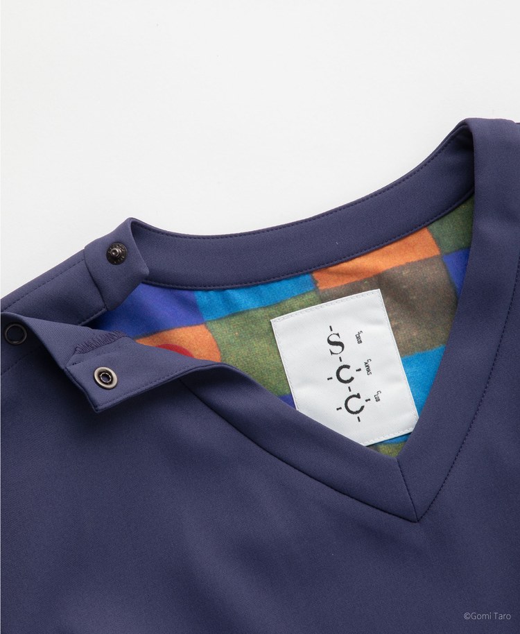 Scrub Canvas Club:きんぎょがにげたスクラブトップス(男女兼用)
