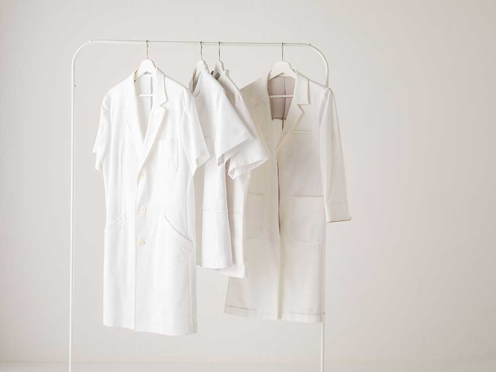 白衣やナース服は自宅で洗える?洗濯のコツと汚れにくい白衣4選