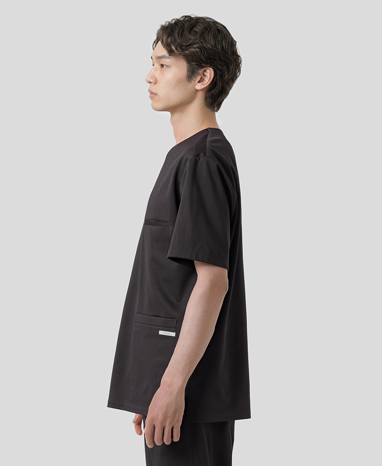 ユニセックス:THREEスクラブトップス・DECO