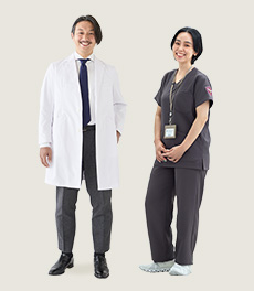【2025年版】医療現場で選ばれた、年間トップセラー白衣&スクラブまとめ