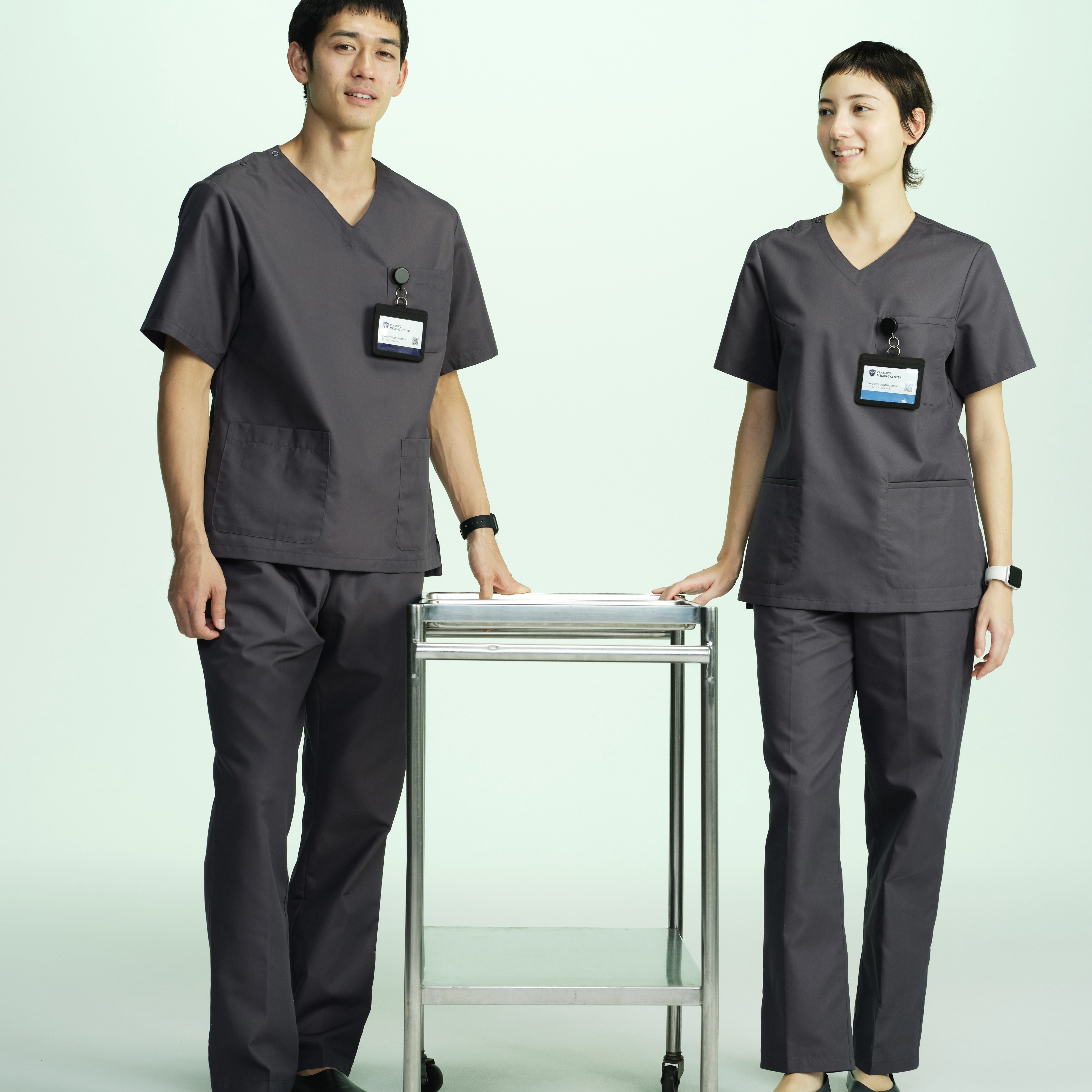 デオスクラブトップス