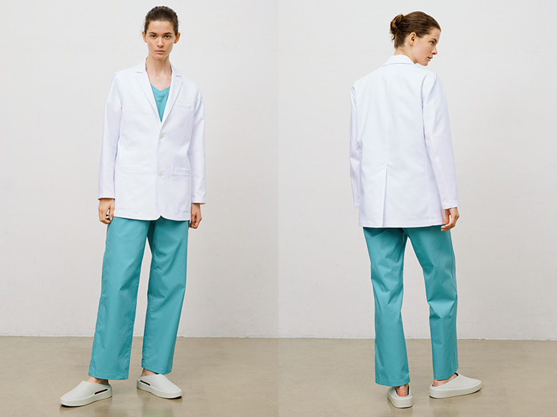 女性の医者へのプレゼントにおすすめのおしゃれな白衣:Ron Herman ジャケット(男女兼用白衣)