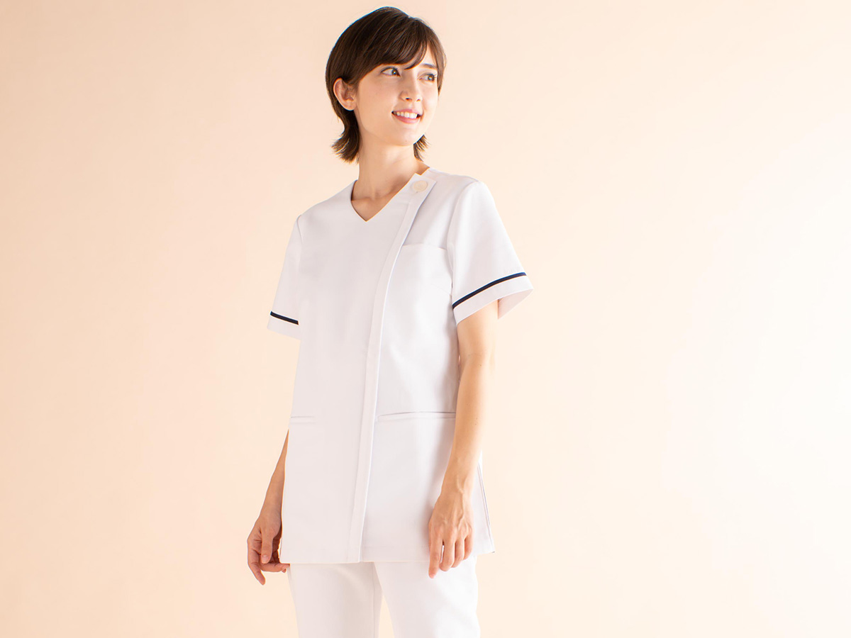 清潔感のあるナース服