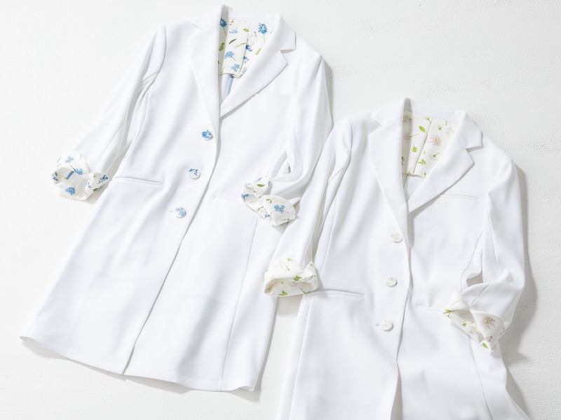 花柄レディース白衣:Plantica・テーラードコート ブルー・ホワイト