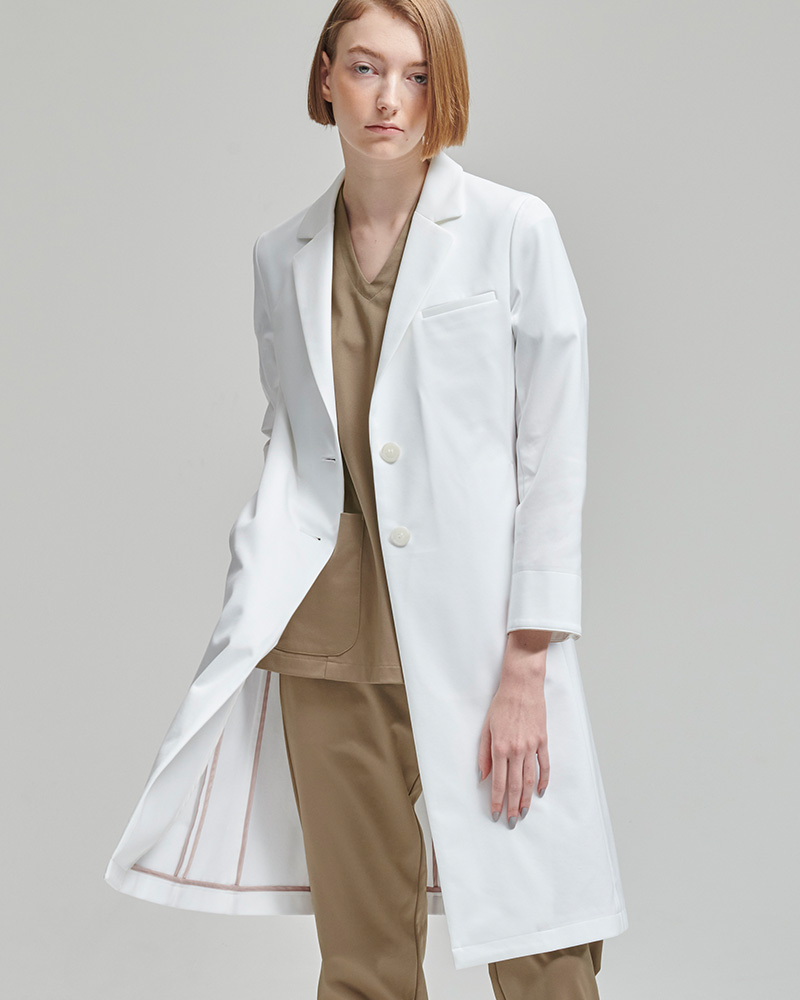 女性医師におすすめのシンプルな大人可愛い白衣:レディース白衣:ジャージーコート・LUXE