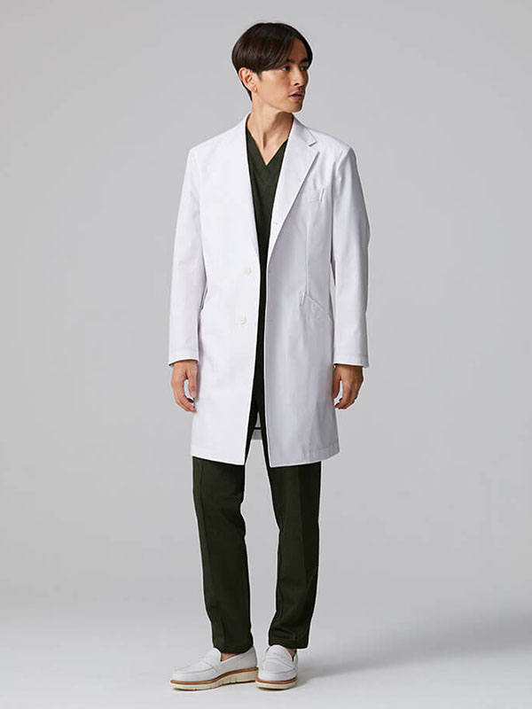 定番人気の白衣に男性医師から寄せられた口コミ:クラシコテーラー(2020年発売モデル)