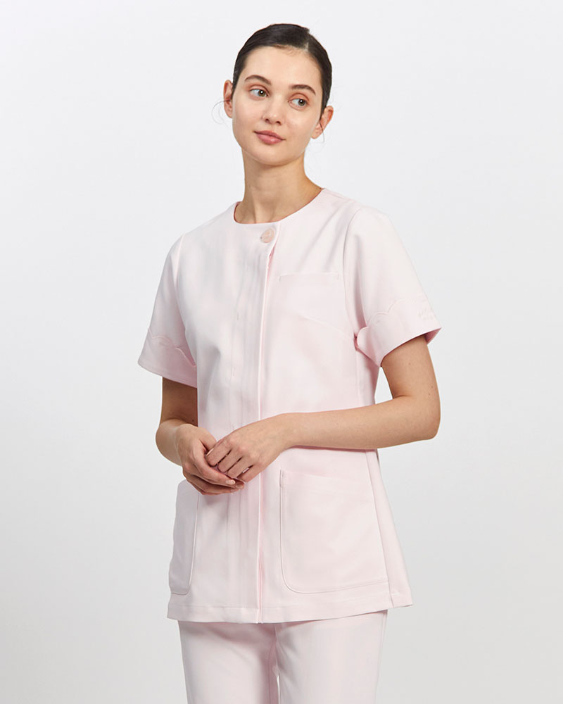 30代女性看護師や歯科衛生士に人気のナース服:ジェラート ピケ&クラシコ 白衣:スカラップトップス