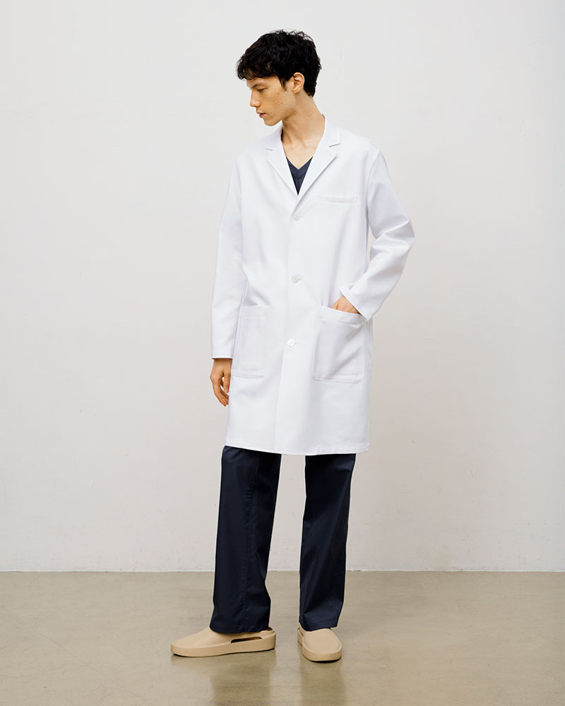 50代の医療従事者におすすめのかっこいいコラボ白衣:Ron Herman ドクターコート(男女兼用白衣)