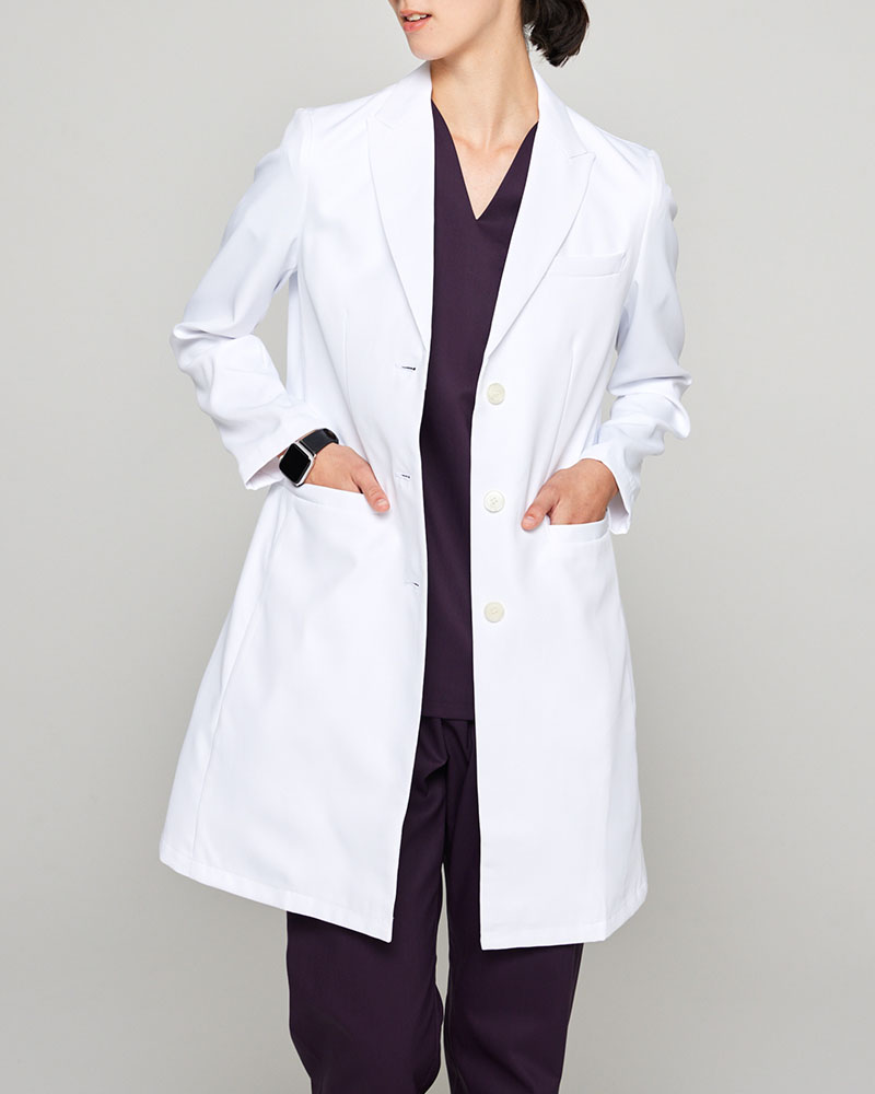 50代女性医師・薬剤師におすすめのレディース白衣:PACKテーラードコート