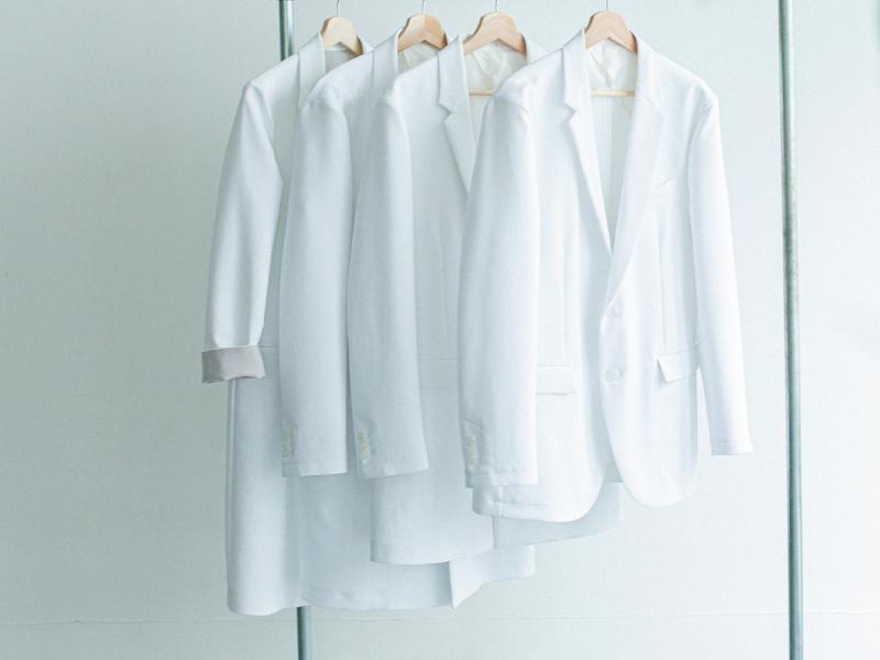素材や機能もよく、かっこいいクラシコのレディースジャケット白衣