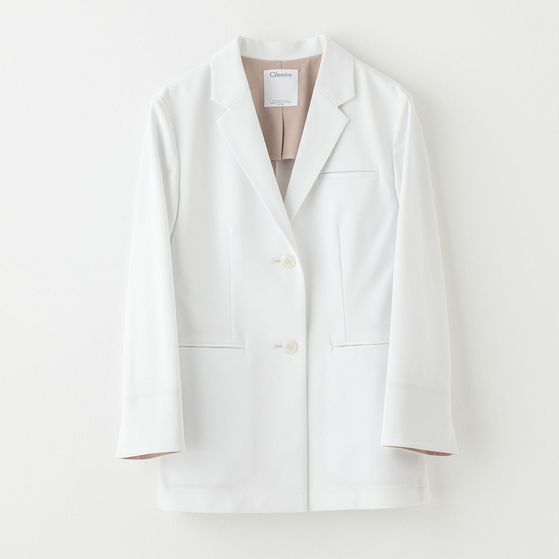 女性ドクターにおすすめ!清潔感を維持しやすいジャケットレディース白衣