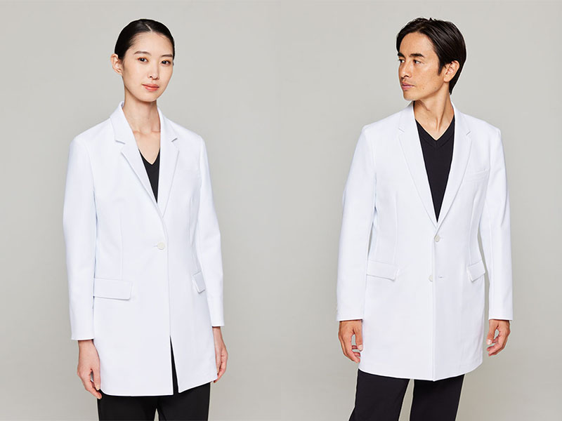 男女の白衣の違い:男性用はボタンが右側、女性用は左側