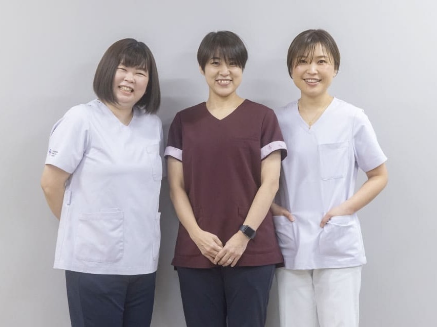 小山記念病院「柔らかい印象のスクラブで患者さんに寄り添いたい」