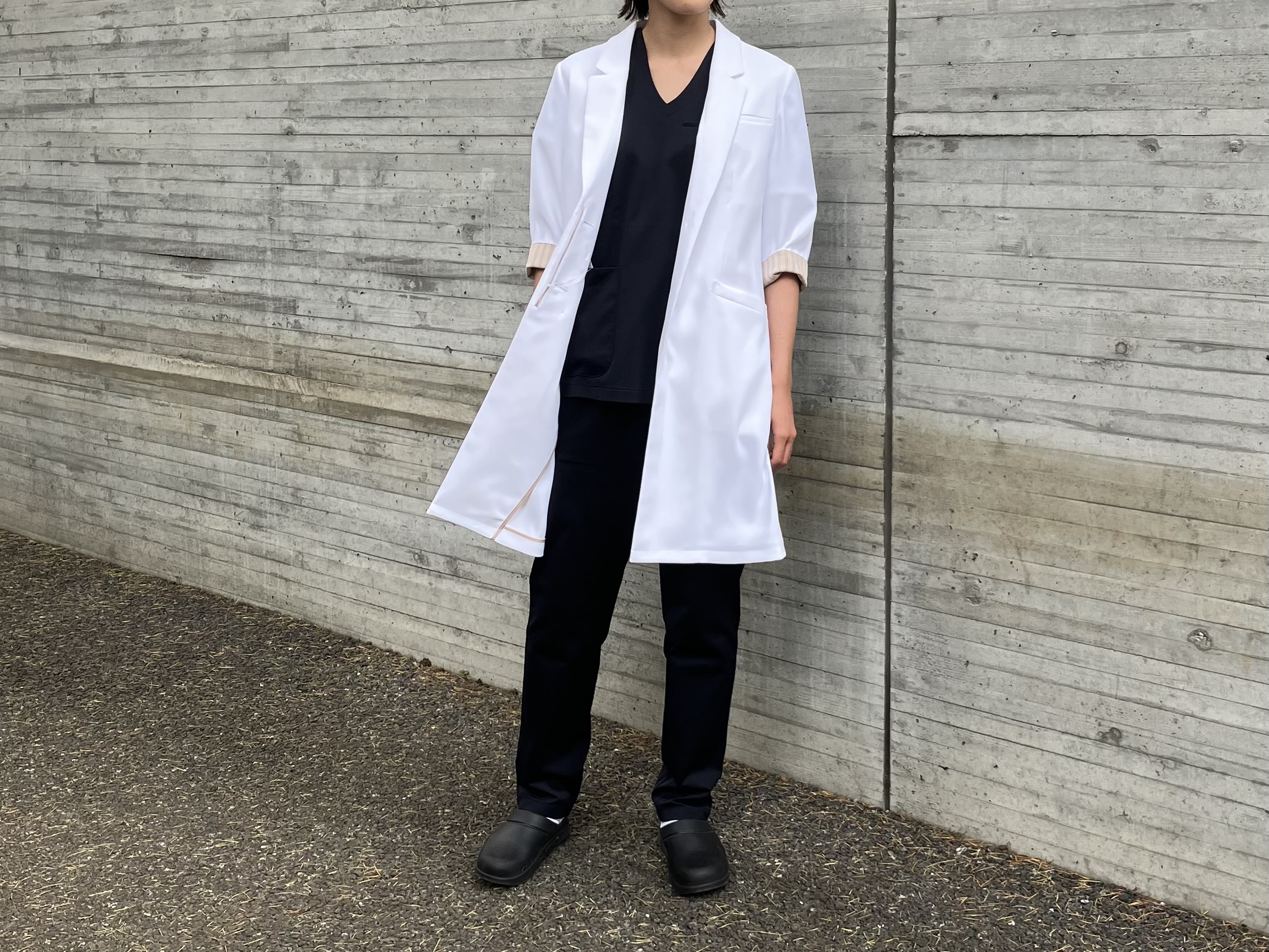おしゃれなブランドの白衣で自分らしい装いを
