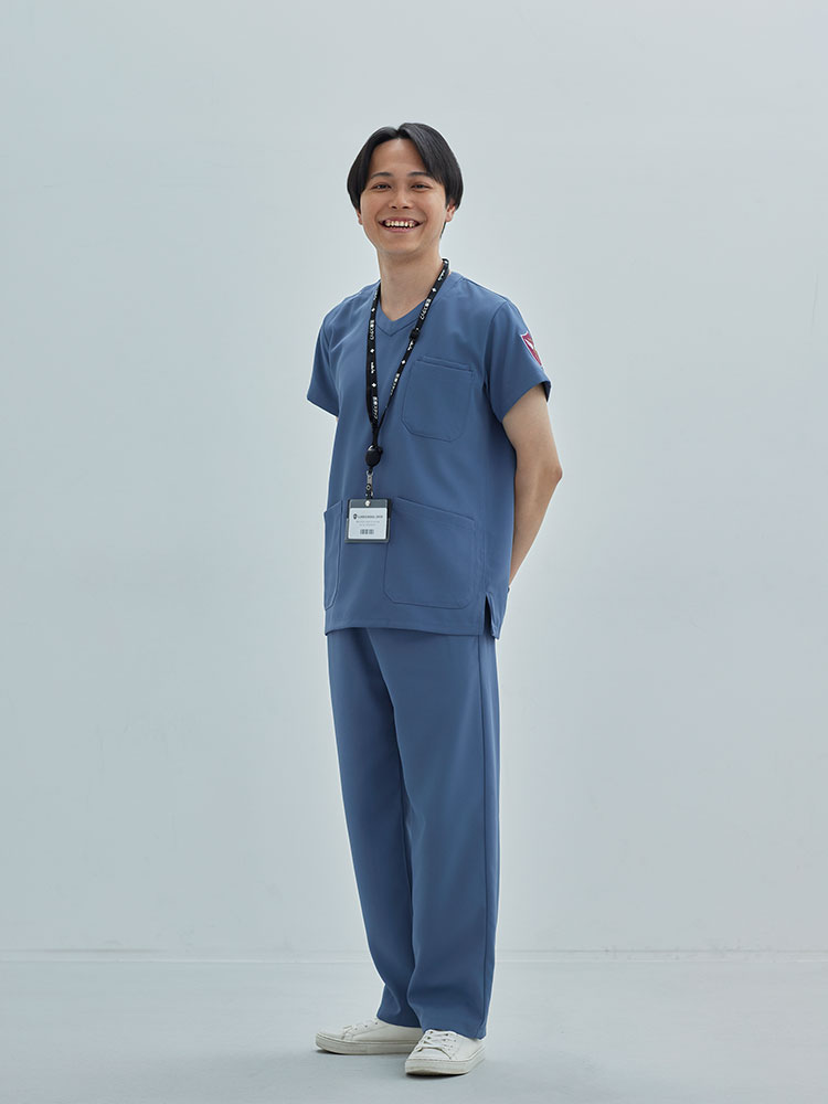 165㎝ / トップスXS、パンツXXS