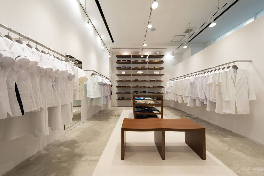 クラシコ六本木の店内写真 白衣・スクラブ・ナース服の試着可能