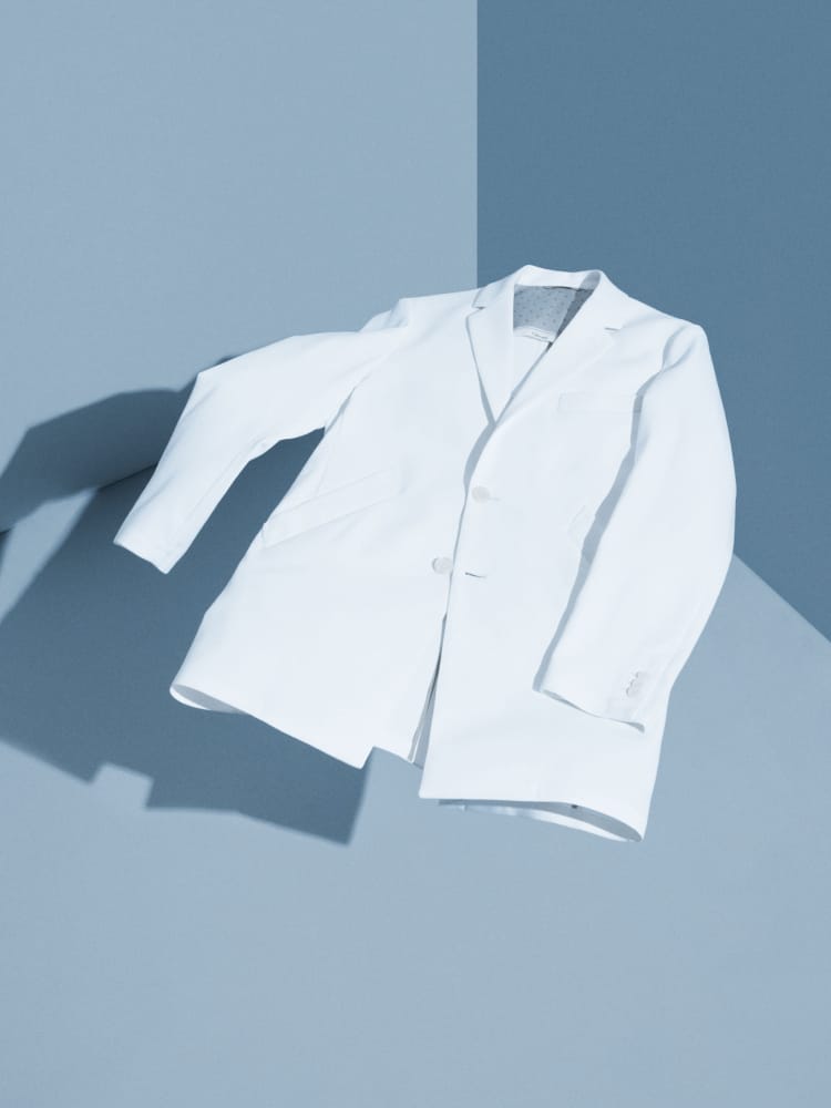 クラシコ史上最も軽いライトシリーズのショートコート白衣