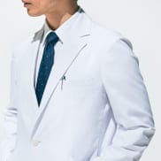 スタイリング1:シグネチャーシリーズの白衣