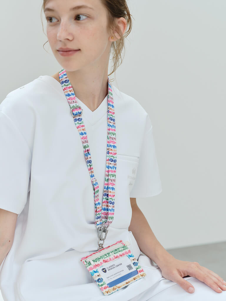 Unisex:HERALBONY Scrub Tops / White